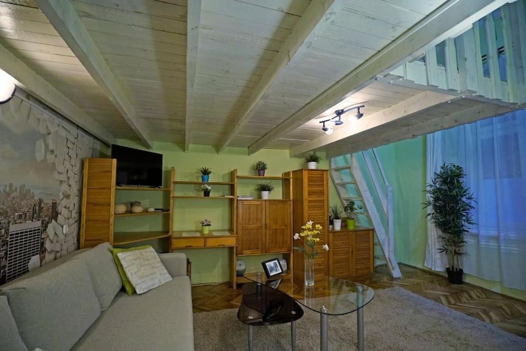 Apartment Broadway 43